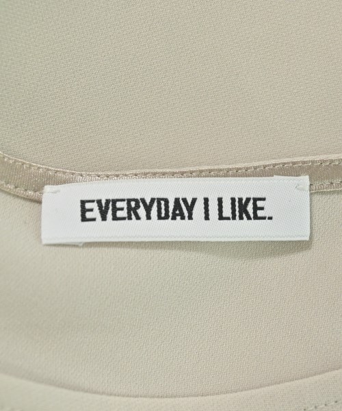 EVERYDAY I LIKE（エブリデイアイライク）カジュアルシャツ 白 サイズ:F レディース/2200685768068