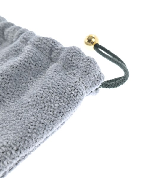 FEILER（フェイラー）ポーチ グレー サイズ:- レディース/2200623112038
