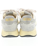 AUTRY（オートリー）スニーカー グレー サイズ:EU41(26cm位) メンズ/2200633721046