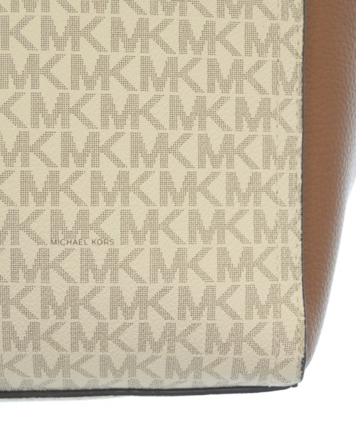MICHAEL KORS（マイケルコース）ショルダーバッグ 白 サイズ:- レディース/2200726032042