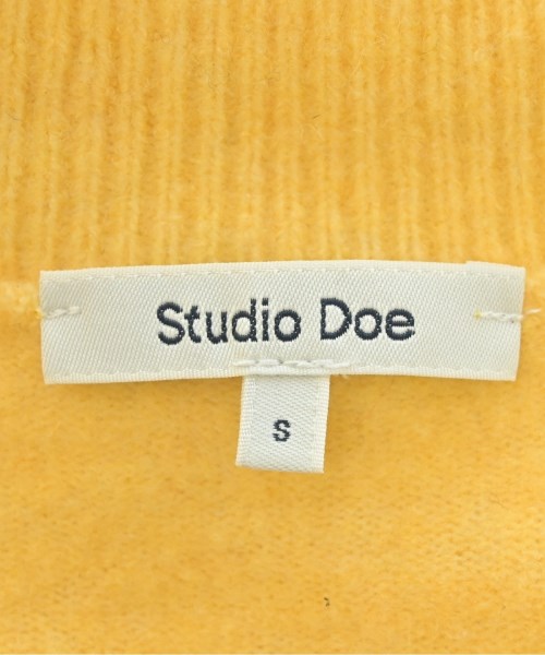 STUDIO DOE（スタジオドゥ）ニット・セーター 黄 サイズ:S メンズ/2200658129018