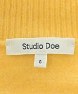 STUDIO DOE（スタジオドゥ）ニット・セーター 黄 サイズ:S メンズ/2200658129018