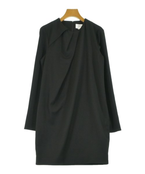 ブイブイビー(VVB)のVVB ワンピース