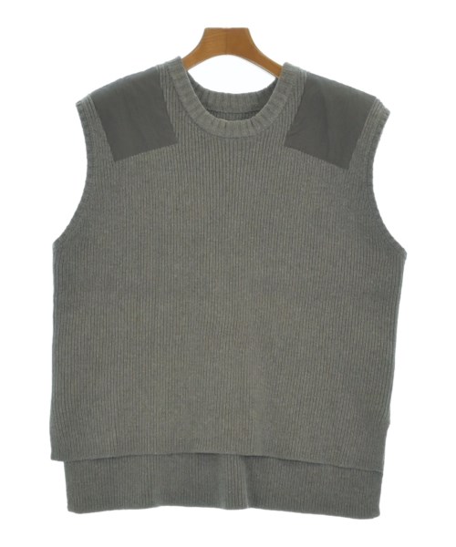 OOO(トリプルオゥ)ベスト グレー サイズ:F/2200658471148