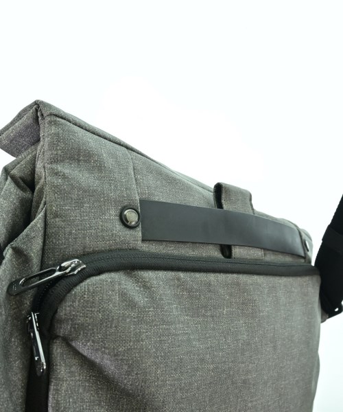 NIID（ニード）ショルダーバッグ グレー サイズ:- メンズ/2200622287072