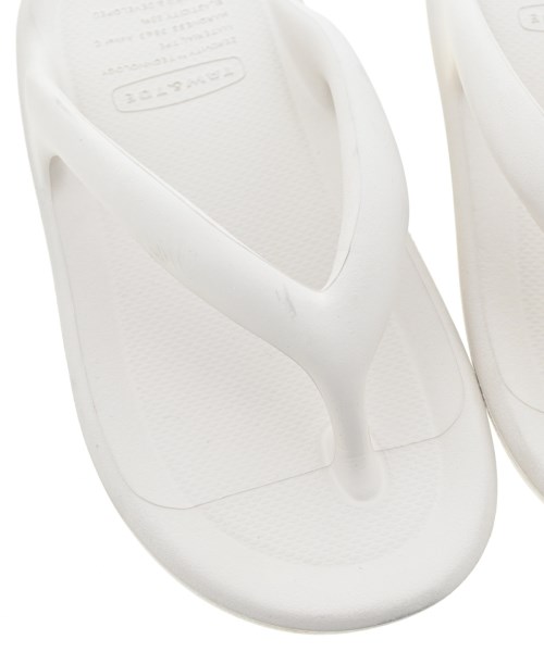 TAW&TOE（トーアンドトー）サンダル 白 サイズ:24cm レディース/2200682099240