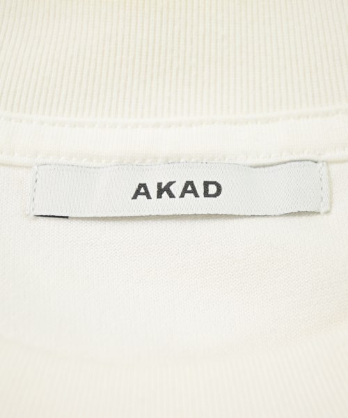 AKAD（エーケーエーディー）Tシャツ・カットソー 白 サイズ:L メンズ/2200716273189