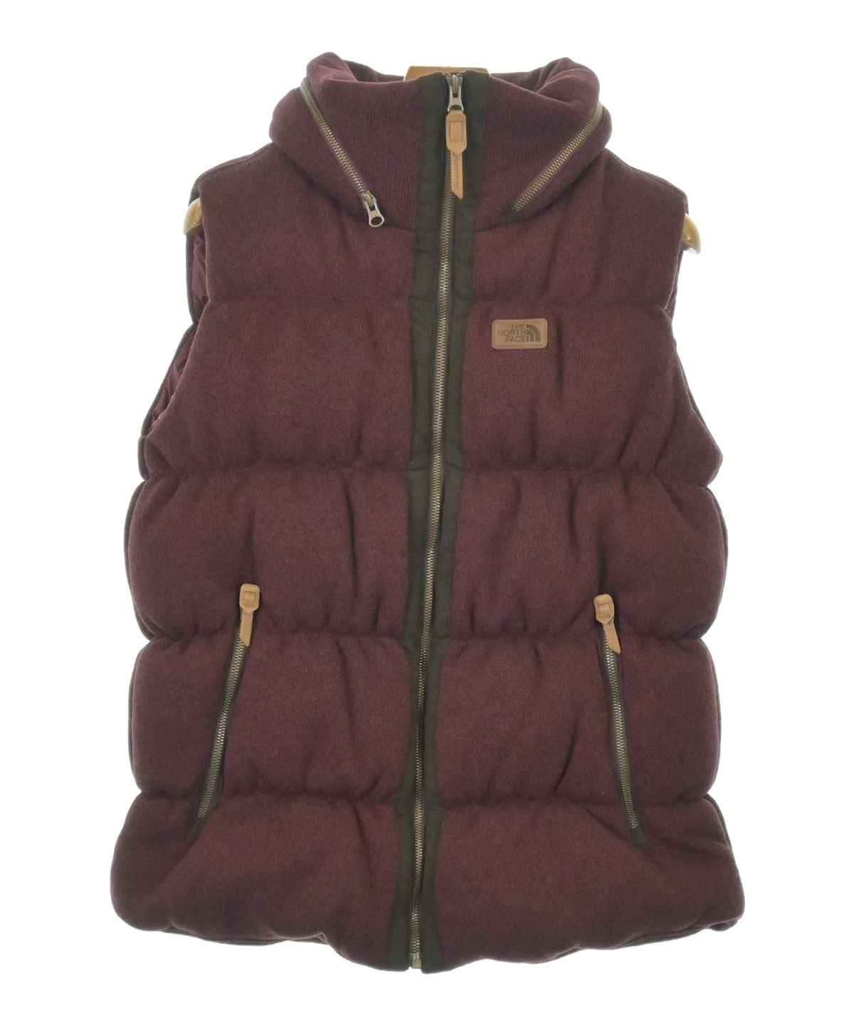 THE NORTH FACE（ザノースフェイス）ダウンジャケット/ダウンベスト 赤