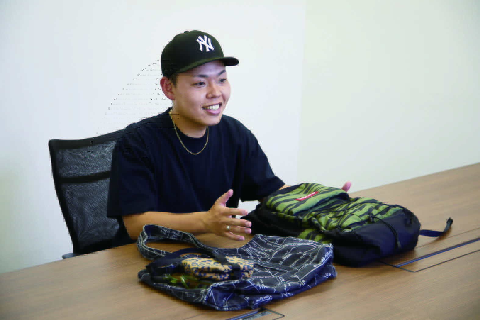 Supremeのバッグ “インパクトのあるデザインと優秀な機能性 