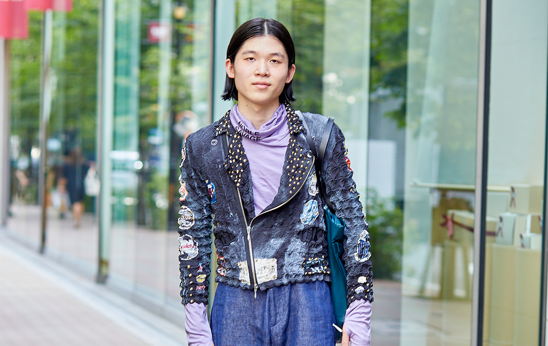 男らしいアイテムに遊び心と華やかさを取り入れた着こなし　ニュウマン横浜店 TAKEUCHI