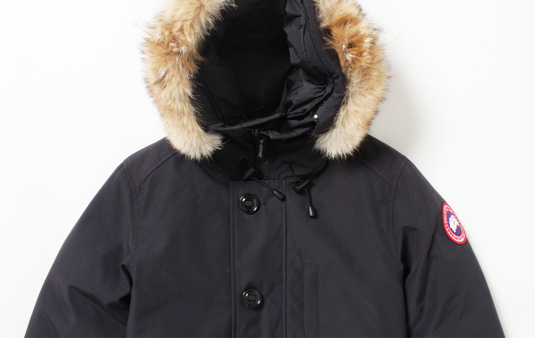 最高峰のダウンジャケット［CANADA GOOSE］