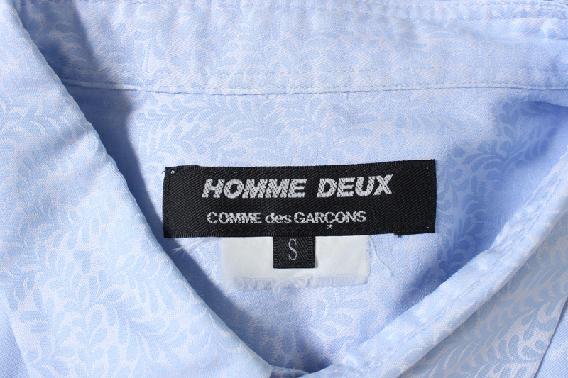 COMME des GARCONS HOMME DEUX ロゴ