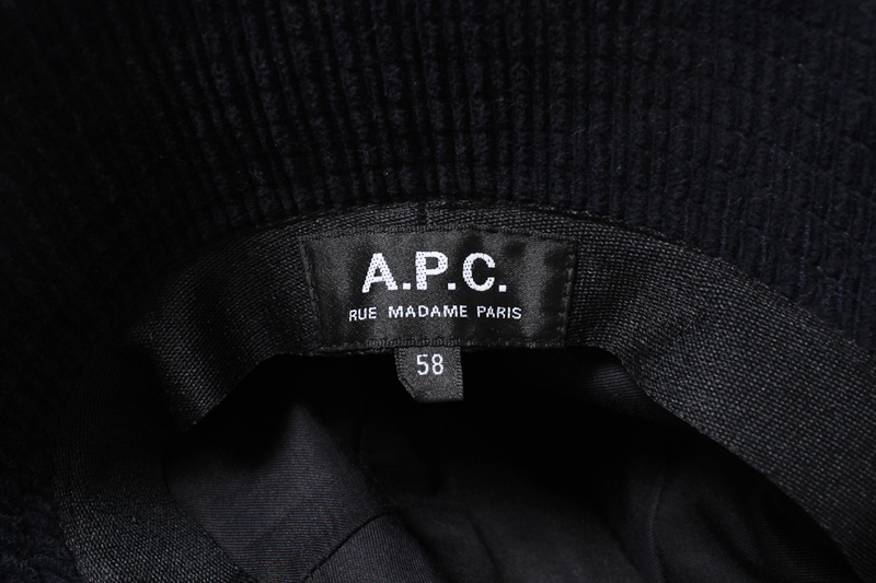［A.P.C.］ロゴ