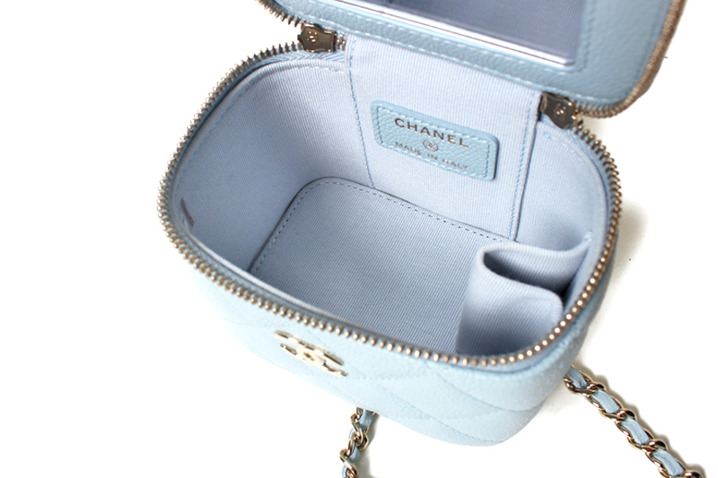 “マトラッセ・バニティバッグ”