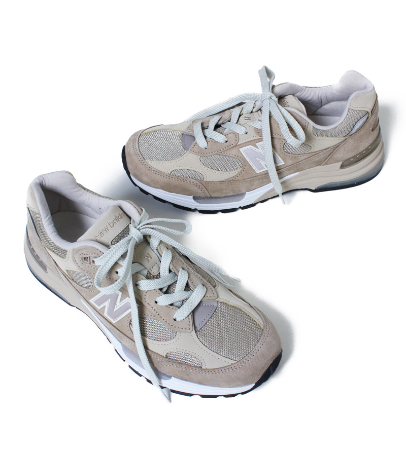 ニューバランス スニーカー