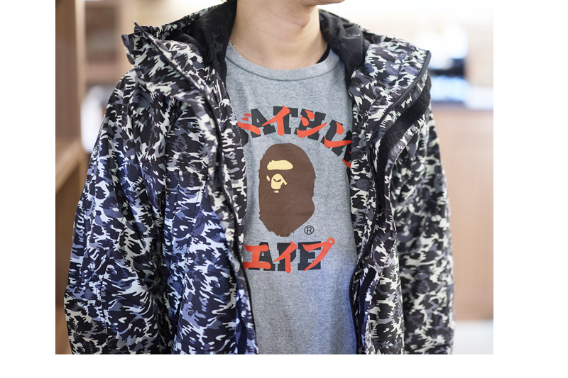 ブルゾン ティーシャツ アベイシングエイプ