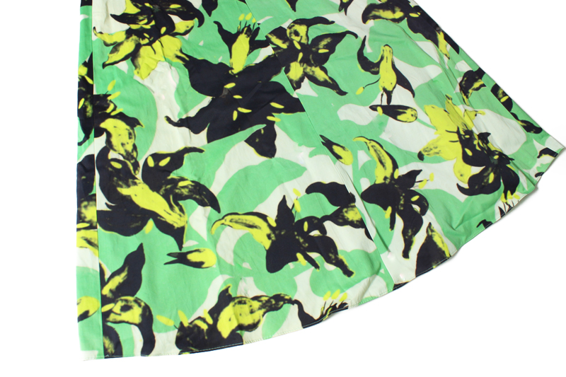 フローラルサテンドレス